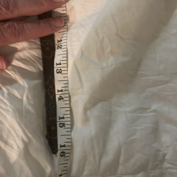 Louis Vuitton wrap around bracelet - Picture 2 of 9